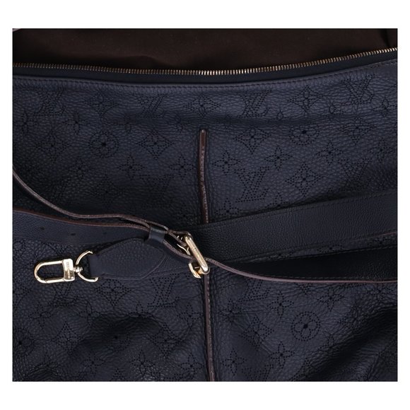 Louis Vuitton Selene MM Medium Hobo Tote Crossbody Mahina Leather Black - Picture 15 of 16